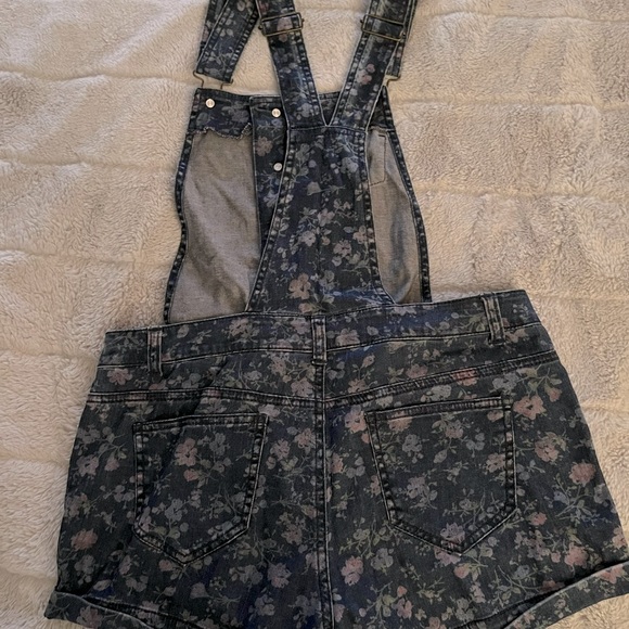 Material Girl floral print denim overall shorts - Picture 2 of 5